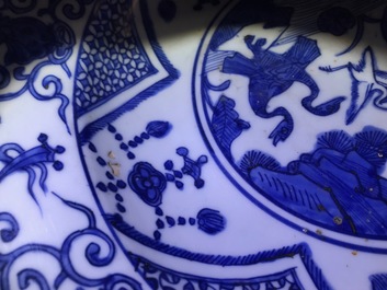 A Chinese blue and white 'cranes' dish, 'fu gui jia qi' merk, Jiajing
