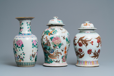 Drie Chinese famille rose vazen, 19e eeuw