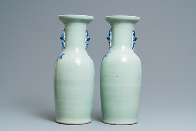 Vier Chinese blauw-witte celadon vazen, 19e eeuw