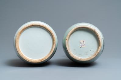 Two Chinese famille rose vases, 19/20th C.