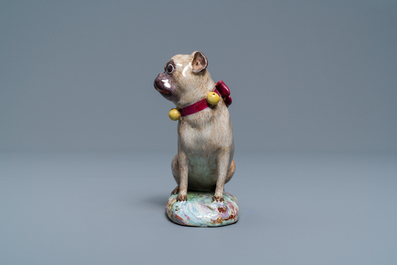 Un mod&egrave;le d'un carlin en fa&iuml;ence polychrome de Tournai, 18&egrave;me
