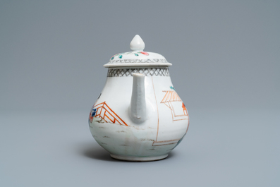 Une th&eacute;i&egrave;re couverte en porcelaine de Chine famille rose, Yongzheng