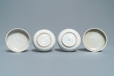 Treize bo&icirc;tes couvertes en porcelaine de Chine de Swatow de l'&eacute;pave Binh Tuan, Ming