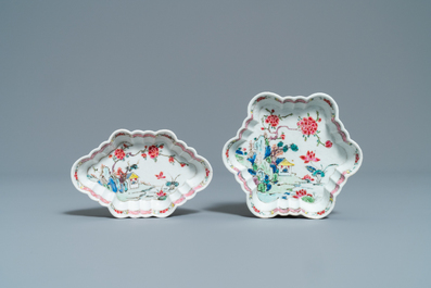 Un service &agrave; th&eacute; de 27 pi&egrave;ces en porcelaine de Chine famille rose &agrave; d&eacute;cor de paysages, Yongzheng/Qianlong