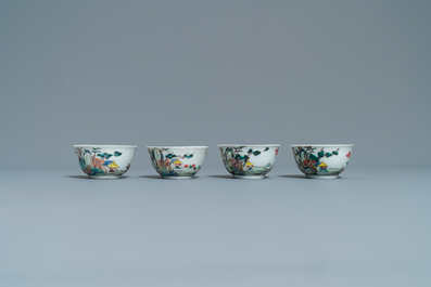 Un service &agrave; th&eacute; de 27 pi&egrave;ces en porcelaine de Chine famille rose &agrave; d&eacute;cor de paysages, Yongzheng/Qianlong