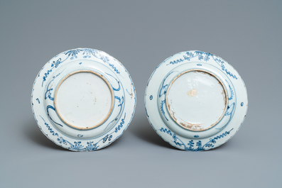 Four Chinese blue and white kraak porcelain plates, Wanli