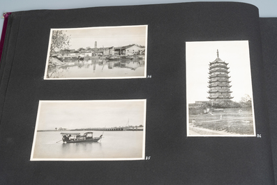 Un album de photos en noir et blanc d'un voyage en Chine, vers 1900-1920