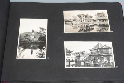 Un album de photos en noir et blanc d'un voyage en Chine, vers 1900-1920