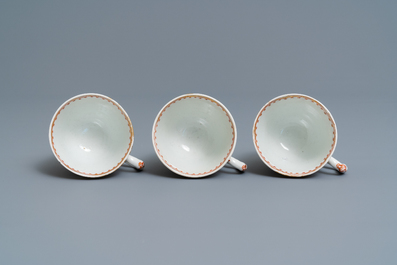 A Chinese iron-red and gilt 30-piece tea service with a butterfly, Qianlong