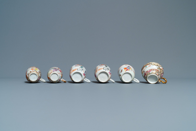 Six tasses et soucoupes en porcelaine de Chine famille rose &agrave; d&eacute;cor mandarin, Qianlong
