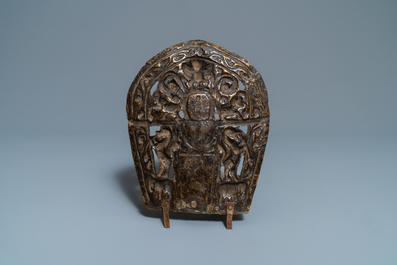 Une figure du Bouddha en bronze dor&eacute;, Sino-Tibet, 17/18&egrave;me
