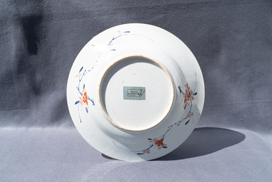 Un plat en porcelaine de Chine rose-verte &agrave; d&eacute;cor du 'G&eacute;n&eacute;ral Yang et Mu Guiying', Kangxi/Yongzheng