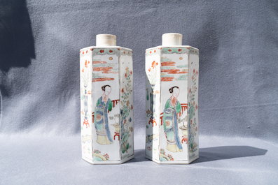 A pair of Chinese hexagonal famille verte tea caddies, Kangxi