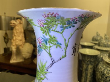 A pair of Chinese qianjiang cai vases with quails near bamboo, 19/20th C.