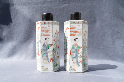 A pair of Chinese hexagonal famille verte tea caddies, Kangxi
