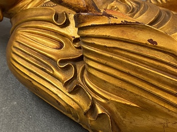 Une figure de Bouddha en bois laqu&eacute; et dor&eacute;, Chine, 18/19&egrave;me