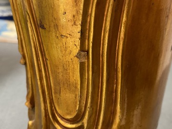 Une figure de Bouddha en bois laqu&eacute; et dor&eacute;, Chine, 18/19&egrave;me