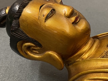 Une figure de Bouddha en bois laqu&eacute; et dor&eacute;, Chine, 18/19&egrave;me