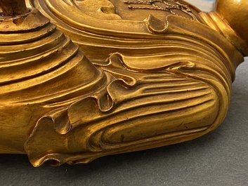 Une figure de Bouddha en bois laqu&eacute; et dor&eacute;, Chine, 18/19&egrave;me