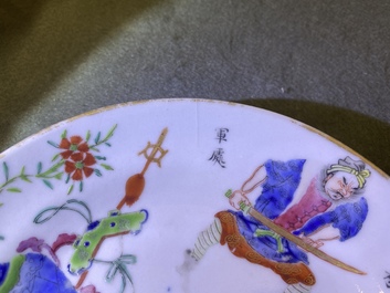 Drie Chinese famille rose 'Wu Shuang Pu' koppen en schotels, 19e eeuw