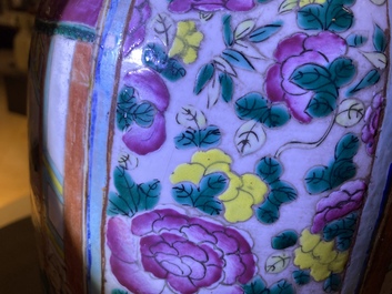 Drie Chinese famille rose vazen, 19e eeuw