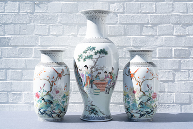 Drie Chinese famille rose vazen, Republiek