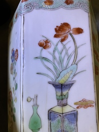 A pair of Chinese hexagonal famille verte tea caddies, Kangxi