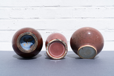 Three Chinese langyao and red flamb&eacute;-glazed vases, 19/20th C.