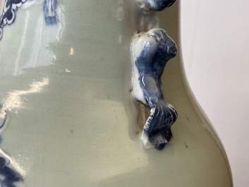 Een Chinese famille rose en een blauw-witte celadon vaas, 19e eeuw