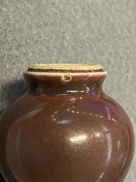 Eighteen Chinese monochrome miniature vases and snuff bottles, 18/20th C.