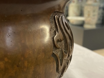 Un br&ucirc;le-parfum en bronze pour le march&eacute; islamique, marque de Xuande, 17/18&egrave;me
