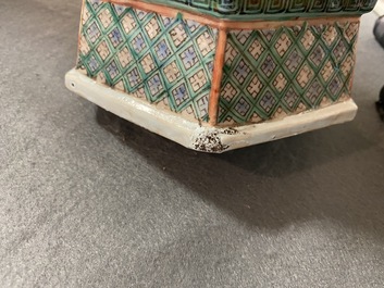 A pair of Chinese hexagonal famille verte vases, 19th C.