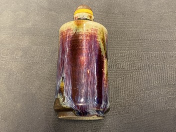 Nine Chinese monochrome and flamb&eacute;-glazed snuff bottles, 19/20th C.