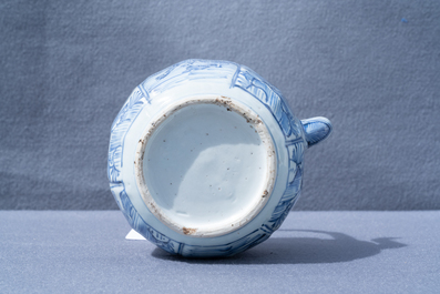 Een Chinese blauw-witte wijnkan met deksel, Wanli