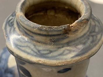 A Chinese blue and white kraak porcelain frog-shaped kendi, Wanli