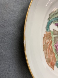 A pair of Chinese famille rose dishes with ladies holding a fan, 19th C.