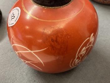 Twee paar Chinese gemberpotten en een flamb&eacute;-vaas, 19/20e eeuw