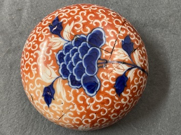 Twee paar Chinese gemberpotten en een flamb&eacute;-vaas, 19/20e eeuw