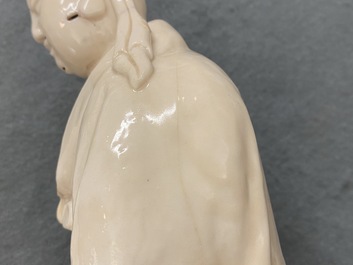 Trois figures en porcelaine blanc de Chine de Dehua, 18/19&egrave;me