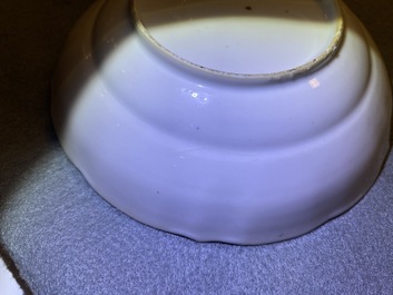 Six tasses et soucoupes en porcelaine de Chine famille rose &agrave; d&eacute;cor mandarin, Qianlong