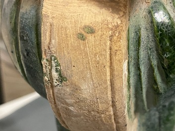 Twee Chinese polychrome aardewerken grafbeelden, Ming