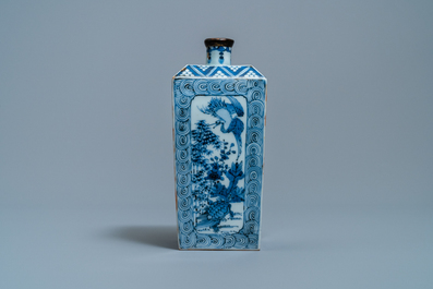 A square Japanese blue and white Arita flask, Edo, 17/18th C.