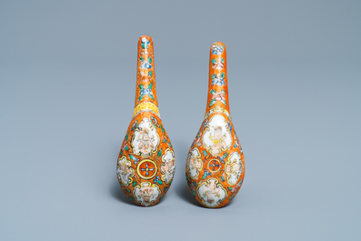 A pair of Chinese Thai market Bencharong spoons, 19th C.