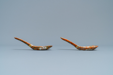 A pair of Chinese Thai market Bencharong spoons, 19th C.