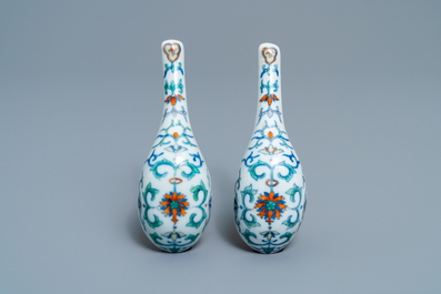A pair of Chinese doucai spoons, 19th C.