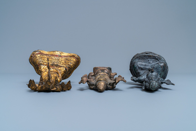 Une collection de figures et fragments en bronze, Inde, Tha&iuml;lande et Tibet, 19&egrave;me et avant