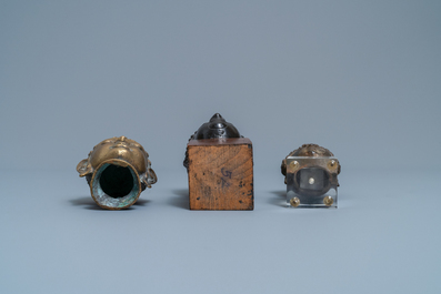 Une collection de figures et fragments en bronze, Inde, Tha&iuml;lande et Tibet, 19&egrave;me et avant