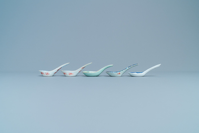Five Chinese polychrome spoons, 19/20th C.