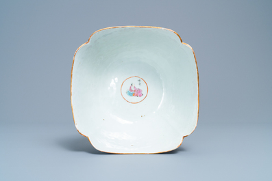 A Chinese famille rose 'Wu Shuang Pu' bowl, 19th C.