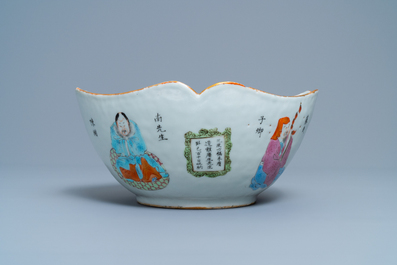 A Chinese famille rose 'Wu Shuang Pu' bowl, 19th C.